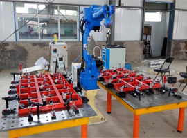 建筑铝模板机器人双工位柔性焊接工作站